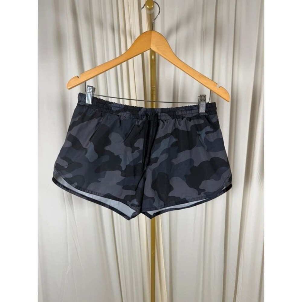 Old Navy Active Breathe ON Camouflage Running Athletic Shorts Lining Medium